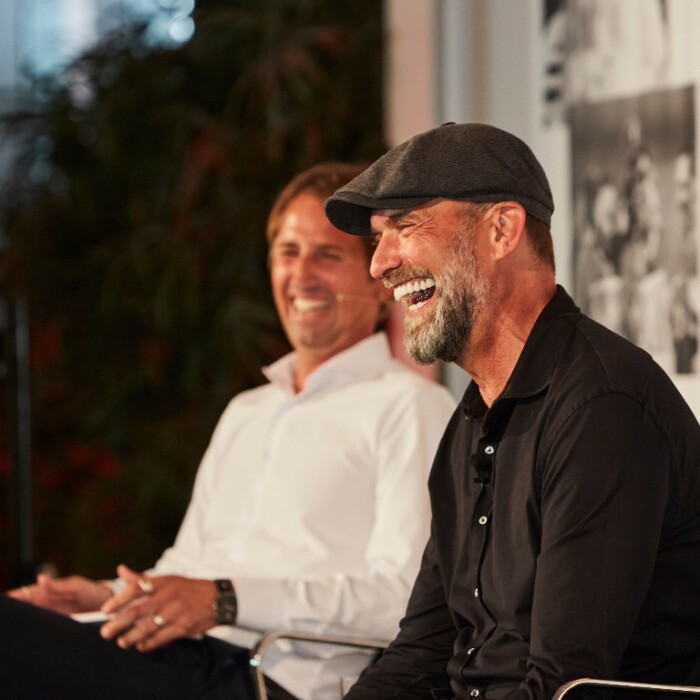 Moderationstechnik - Event - Veranstaltung im Fernsehen mit Jürgen Klopp und Toni Tomic als Moderator